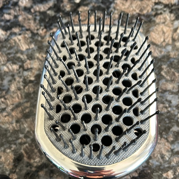 UNIQKKA 3 IN ONE BLOWER BRUSH NWT - Picture 2 of 8